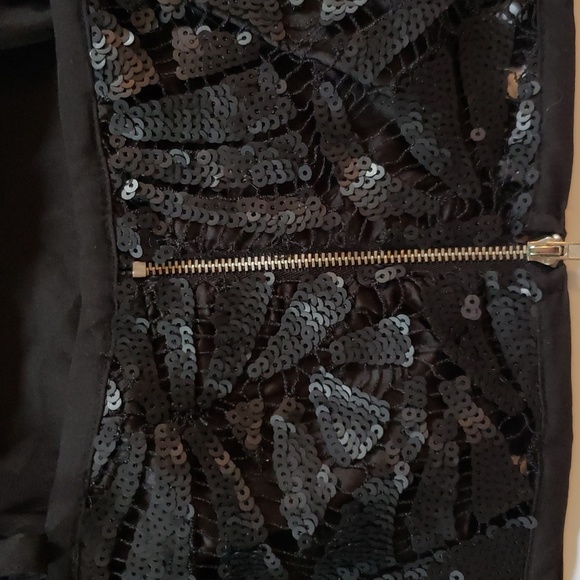 Forever 21 Matte Black Sequin Halter Crop Top Women's Small - Picture 6 of 8